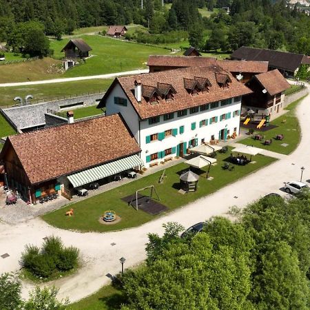 Hotel Aplis Ovaro Bagian luar foto