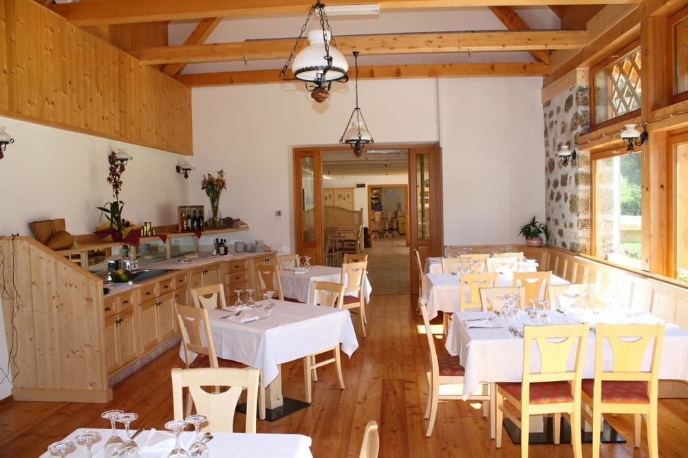 Hotel Aplis Ovaro Bagian luar foto